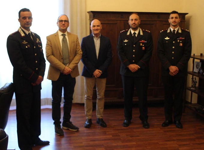 Al momento stai visualizzando Congratulazioni del Comandante Provinciale ai Carabinieri per l’operazione antidroga a Licata