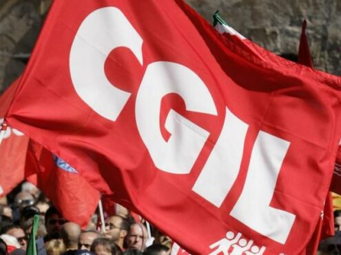 Al momento stai visualizzando Ribera celebra la legalità con un albero dedicato a Falcone grazie alla CGIL