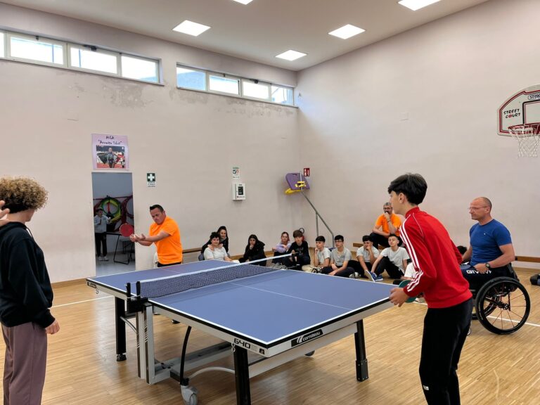 Scopri di più sull'articolo Torneo di Tennis Tavolo Inclusivo all’Istituto Rapisardi: un grande successo per lo sport e l’inclusione
