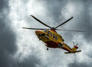 Scopri di più sull'articolo Bambino di 10 anni in elisoccorso dopo volo dal primo piano a Villaseta
