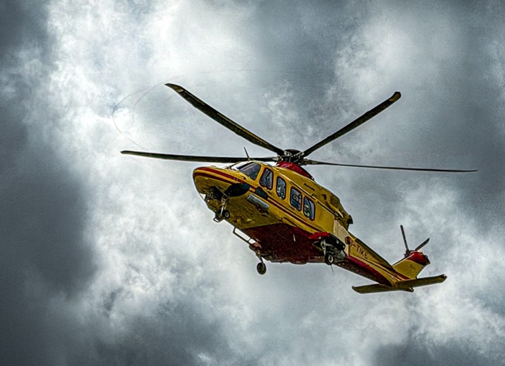 Al momento stai visualizzando Bambino di 10 anni in elisoccorso dopo volo dal primo piano a Villaseta