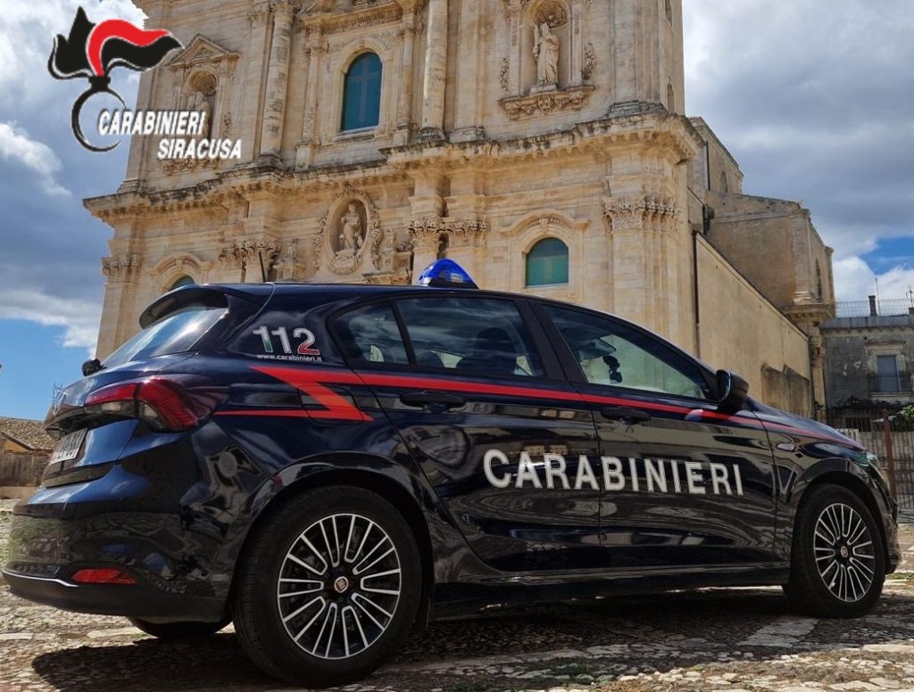 Al momento stai visualizzando Arrestato per tentato omicidio: colpisce 52enne con un’accetta per debito