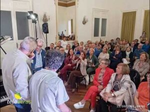 Scopri di più sull'articolo Teleacras – Agrigento, successo di Lello Analfino al Circolo Empedocleo