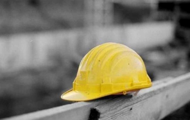 Al momento stai visualizzando Tragedia sul lavoro: giovane operaio di 31 anni perde la vita schiacciato da un muletto