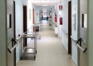 Scopri di più sull'articolo Ospedali italiani lasciano la Sicilia: Bambin Gesù e San Donato chiudono i battenti