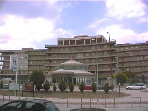 Al momento stai visualizzando Momenti di apprensione a Canicattì: 80enne in ospedale dopo una caduta