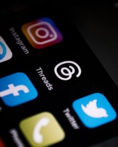 Scopri di più sull'articolo Meta introduce abbonamenti premium per Instagram, Facebook e WhatsApp: ecco le novità.