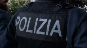 Scopri di più sull'articolo Furto di zaino all’aeroporto: due persone denunciate per il reato