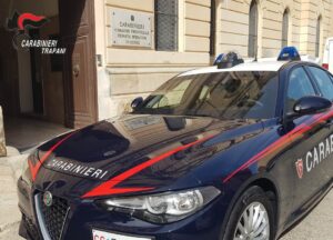 Scopri di più sull'articolo Arrestati due uomini per truffa: sesso in cambio di furti ai clienti