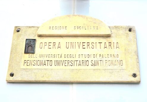 Scopri di più sull'articolo L’ERSU Palermo celebra la memoria con la targa storica dedicata a Mattarella