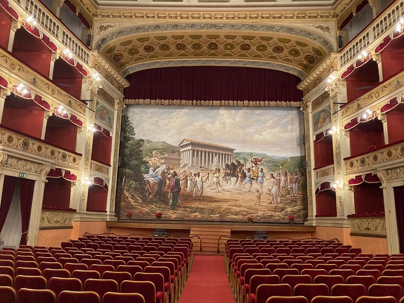 Al momento stai visualizzando Teatro Pirandello di Agrigento: svelato il cartellone della stagione 2026/2027