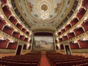 Scopri di più sull'articolo La Lega sfrutta il Teatro Pirandello per la campagna di Salvini