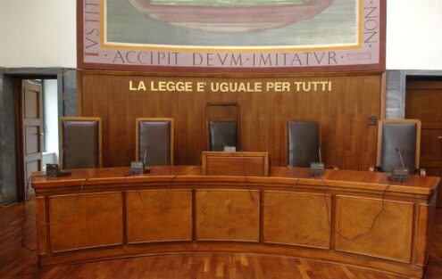 Scopri di più sull'articolo Amministratrice condominiale assolta dall’accusa di omissione di lavori pericolosi