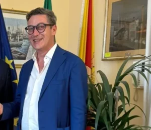 Scopri di più sull'articolo Sindaco Terrana: la chiusura della “Mazzini” è un atto arbitrario