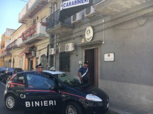 Scopri di più sull'articolo Finge di essere un magistrato e truffa un anziano: arrestato 45enne