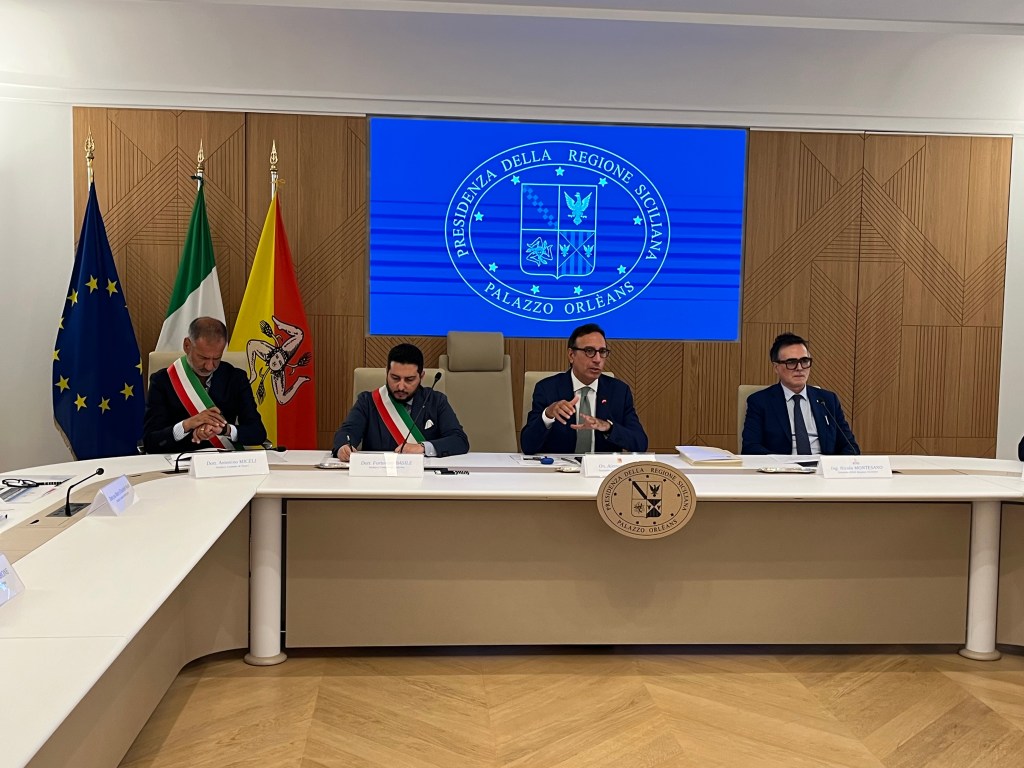 Al momento stai visualizzando Entro sei mesi semafori rimossi dalla Palermo-Agrigento, annuncia Aricò