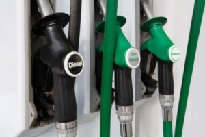 Scopri di più sull'articolo Proroga delle accise sui carburanti: impatti su benzina e gasolio fino al 3 luglio