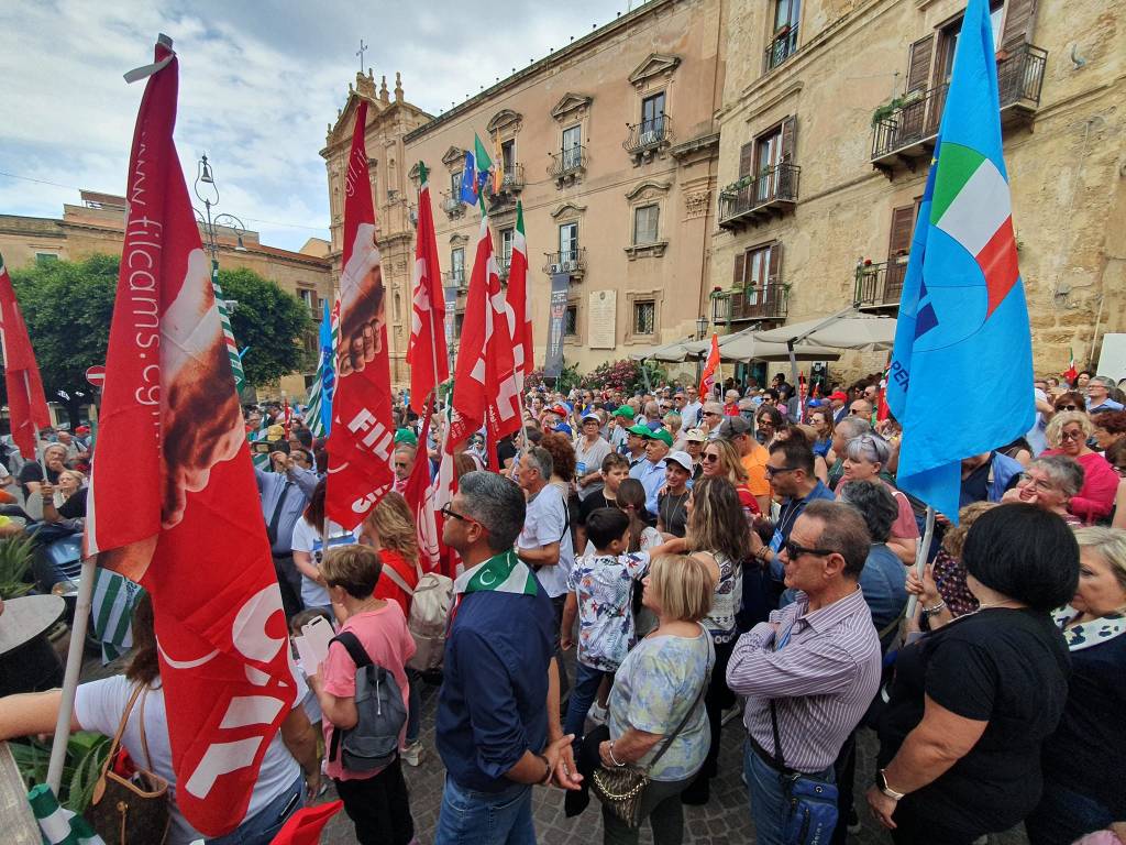 Al momento stai visualizzando Cittadini in difficoltà: il Cartello sociale contro la crisi idrica
