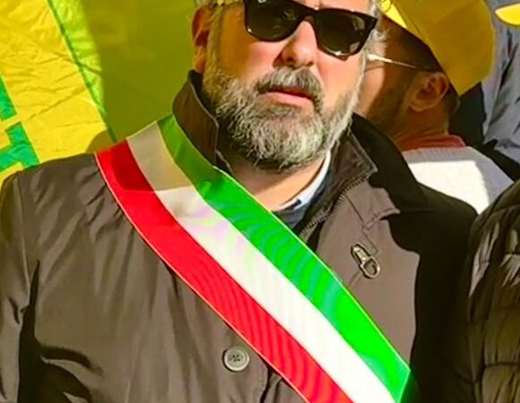 Al momento stai visualizzando Dimissioni dell’assessore comunale Di Giovanna: cosa cambia per la città?