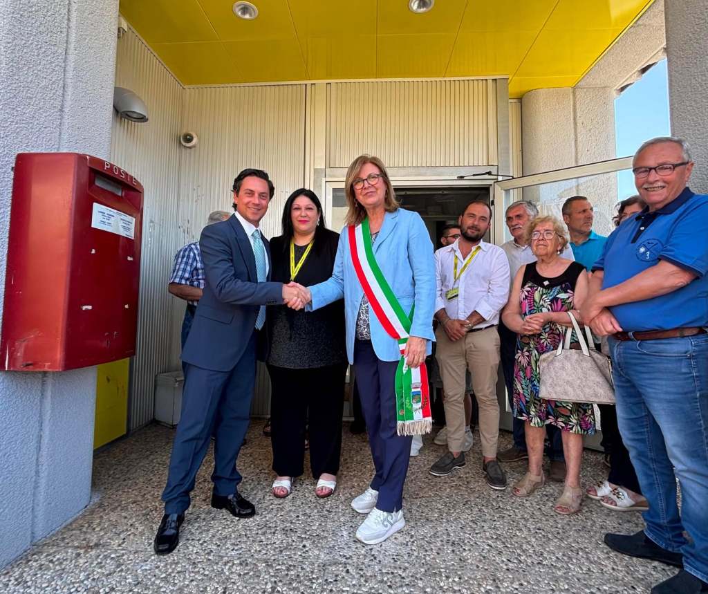 Al momento stai visualizzando Inaugurato il rinnovato ufficio postale di Montevago: un passo avanti per la comunità
