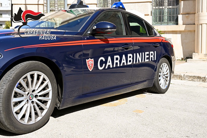 Al momento stai visualizzando Coltello in possesso di un 16enne a Ragusa, scatta la denuncia vicino alle scuole