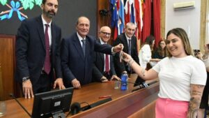 Scopri di più sull'articolo Quattordici famiglie ricevono le chiavi dei nuovi alloggi a Messina