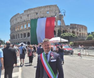 Scopri di più sull'articolo Il sindaco Nigrelli di Comitini partecipa alle celebrazioni del 2 Giugno a Roma