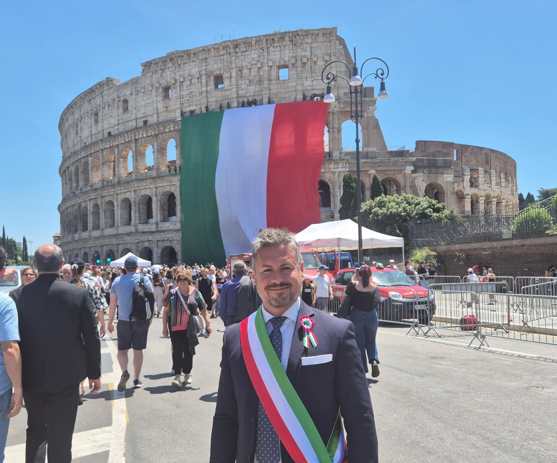 Al momento stai visualizzando Il sindaco Nigrelli di Comitini partecipa alle celebrazioni del 2 Giugno a Roma