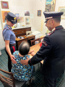 Scopri di più sull'articolo Tre arresti per truffa ai danni di un’anziana: si spacciavano per carabinieri