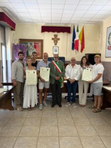Scopri di più sull'articolo Accoglienza calorosa a Castrofilippo per una famiglia di emigrati americani