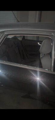 Al momento stai visualizzando Furto in auto a Canicattì: finestrino in frantumi e borsa svanita