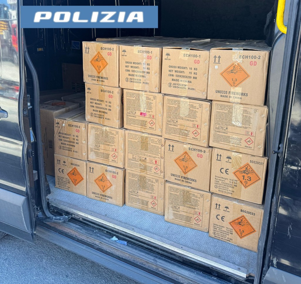 Al momento stai visualizzando Denunciato per trasporto illegale di una tonnellata di materiale pirotecnico