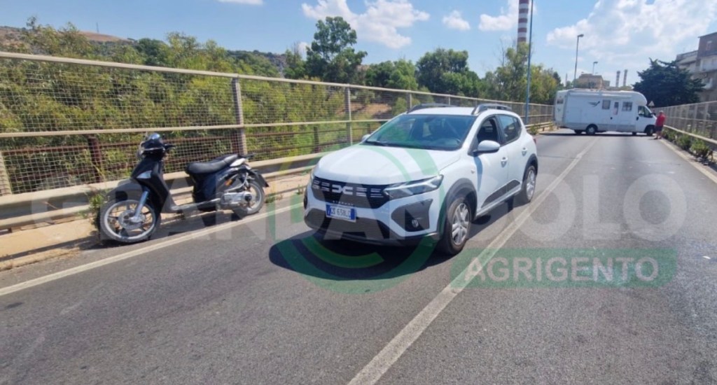 Al momento stai visualizzando Incidente sulla Ss115: due auto e uno scooter coinvolti, un ferito sul posto