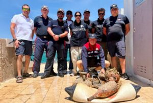 Scopri di più sull'articolo Scoperte anfore romane nei fondali di Lampedusa dai Carabinieri