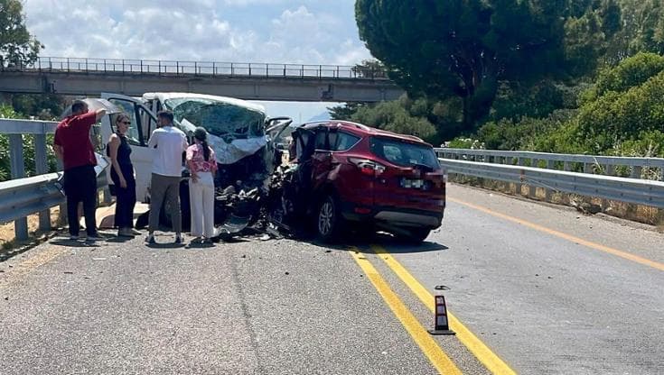 Al momento stai visualizzando Tragico incidente sull’A20: due vite spezzate