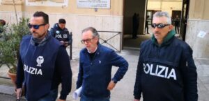Scopri di più sull'articolo Appalti e tangenti: 4 condanne e 5 assoluzioni nel processo “Cuci e scuci