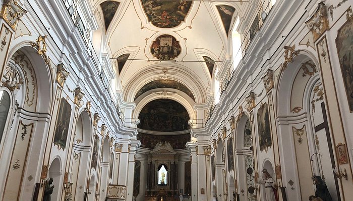 Al momento stai visualizzando Monastero di Santo Spirito: un gioiello cistercense tra arte e dolci tradizioni