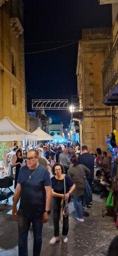 Al momento stai visualizzando Naro celebra il successo della prima serata di “Borgo dei Sapori”