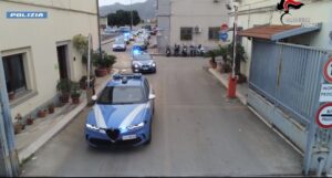 Scopri di più sull'articolo Palermo, intensificati gli attentati mafiosi: 8 persone fermate