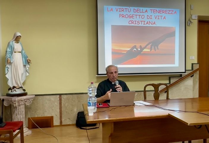 Al momento stai visualizzando Don Carlo Rocchetta a San Giovanni Gemini: un incontro sulla tenerezza