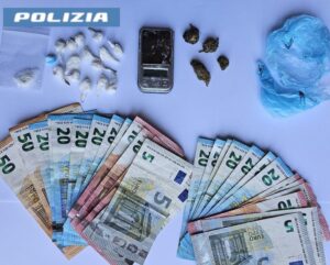 Scopri di più sull'articolo Due fratelli arrestati per spaccio di droga “porta a porta”
