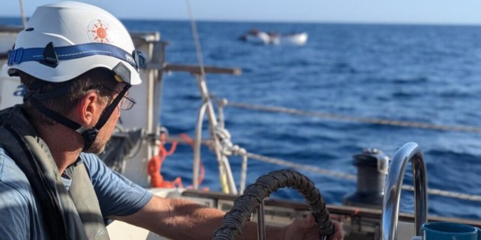 Al momento stai visualizzando Fermata a Lampedusa la nave ong Trotamar III dopo il salvataggio di migranti