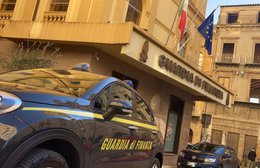 Al momento stai visualizzando Cerimonia al Museo Griffo di Agrigento per i 252 anni della Guardia di Finanza