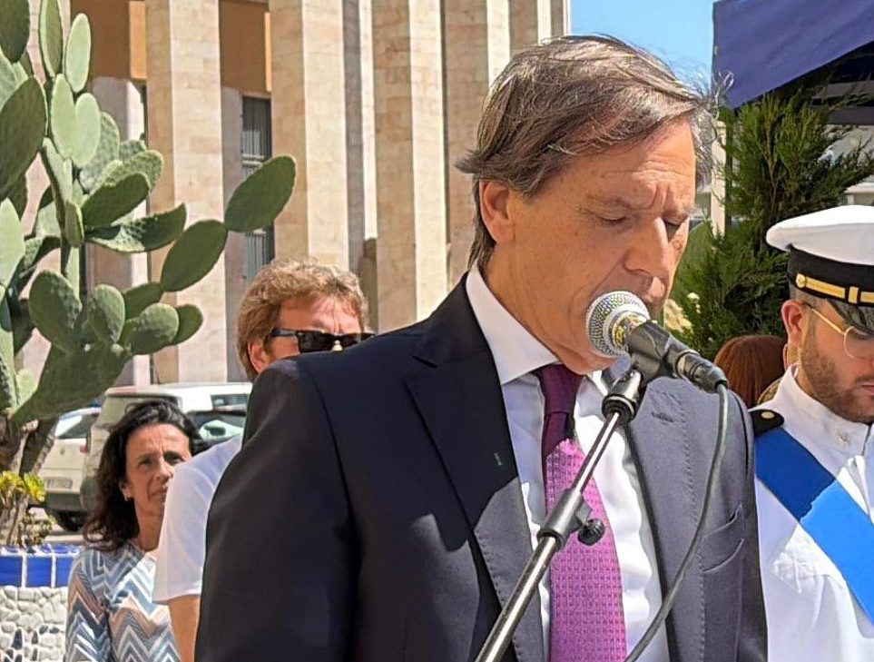 Al momento stai visualizzando Emergenza idrica: il prefetto Caccamo invita a gestire la crisi con criterio