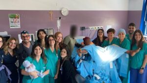 Scopri di più sull'articolo Parto podalico al San Giovanni di Dio: un trionfo di scienza e fede