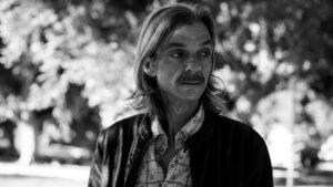 Scopri di più sull'articolo Paolo Brancati svela “Realtà capovolte” all’associazione SFEROè