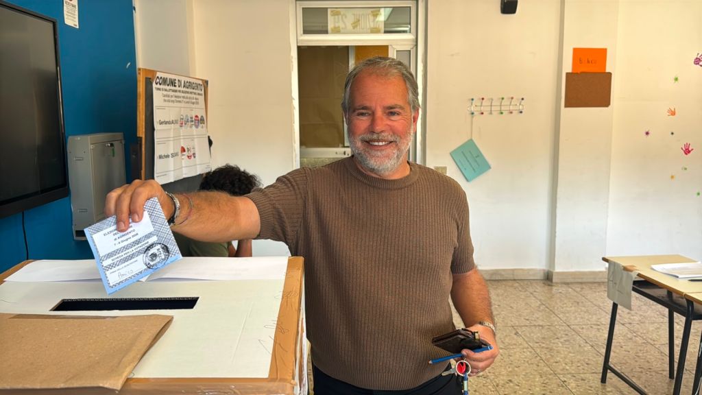 Al momento stai visualizzando Dino Alonge vota al ballottaggio: “Pronto a scrivere una nuova pagina per la città