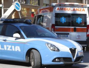 Scopri di più sull'articolo Tragico incidente: un’auto investe ciclisti, perde la vita una 41enne