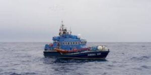 Scopri di più sull'articolo Intervento della Aurora: 40 migranti salvati in mare