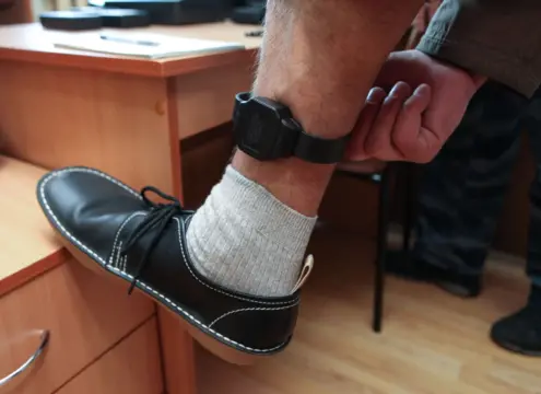 Al momento stai visualizzando Arrestato 37enne a Canicattì dopo aver rimosso il braccialetto elettronico
